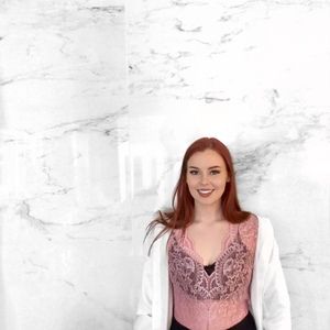 Meet your Posher, Rebecca